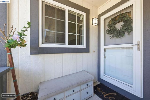 578 Mulqueeney St, Livermore, CA 94550