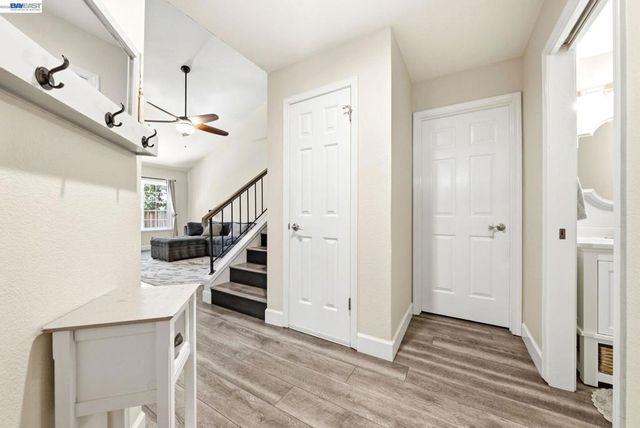 578 Mulqueeney St, Livermore, CA 94550