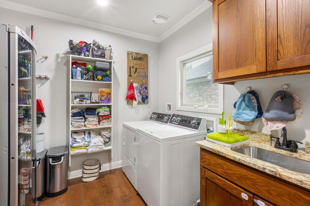 255 Bluff ST, Buda, TX 78610