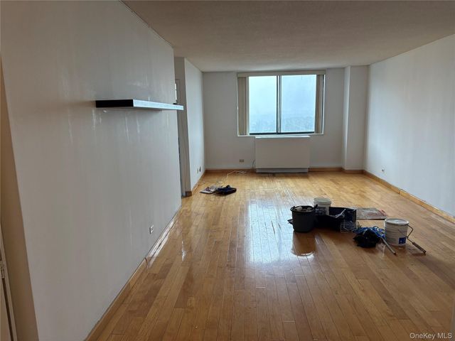 1 Bay Club Drive 18L, Bayside, NY 11360