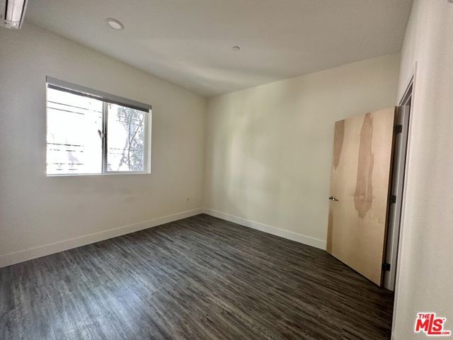 11115 Mccormick Street 401, North Hollywood (los Angeles), CA 91601
