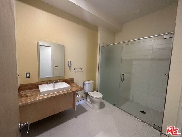11115 Mccormick Street 401, North Hollywood (los Angeles), CA 91601