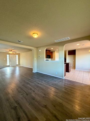 7027 Fisherman Sky, San Antonio, TX 78244