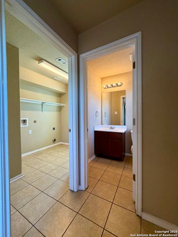 7027 Fisherman Sky, San Antonio, TX 78244