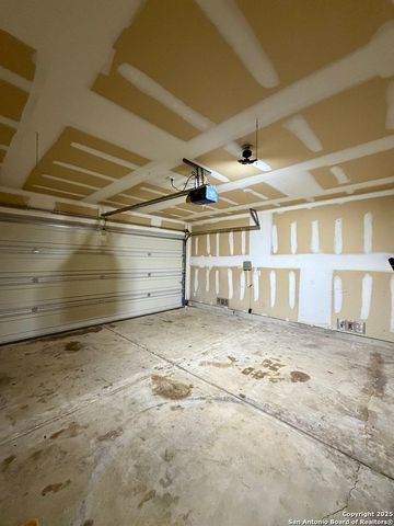 7027 Fisherman Sky, San Antonio, TX 78244