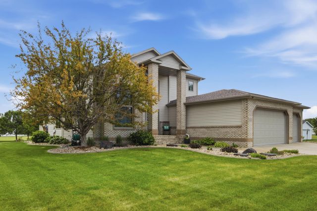 5012 2nd Street E, West Fargo, ND 58078