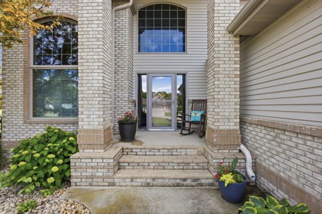 5012 2nd Street E, West Fargo, ND 58078