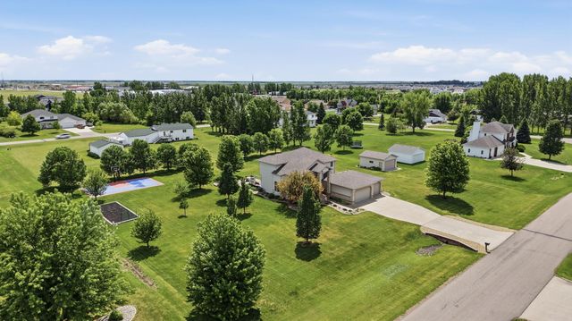 5012 2nd Street E, West Fargo, ND 58078