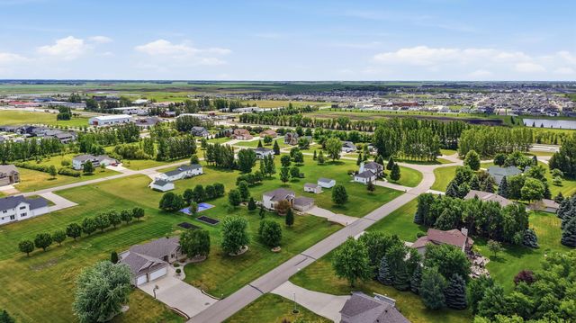5012 2nd Street E, West Fargo, ND 58078