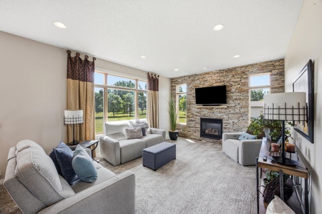 5012 2nd Street E, West Fargo, ND 58078