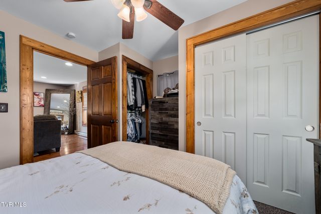 380 Riverview Drive, Johnson City, TN 37601