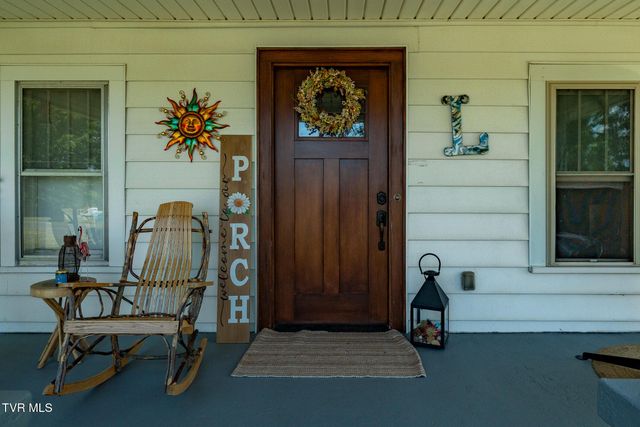 380 Riverview Drive, Johnson City, TN 37601
