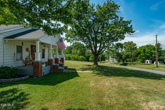 380 Riverview Drive, Johnson City, TN 37601
