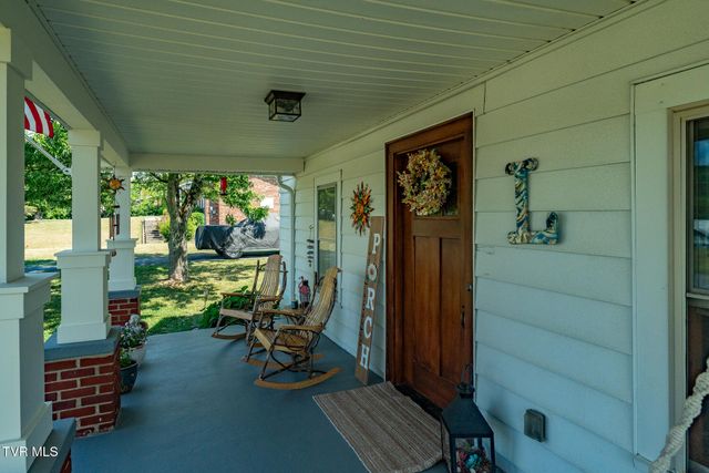 380 Riverview Drive, Johnson City, TN 37601