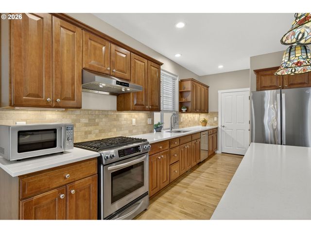 2442 Nw PARNELL Ter, Portland, OR 97229