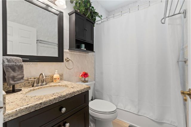 16601 SW 87th Court, Palmetto Bay, FL 33157