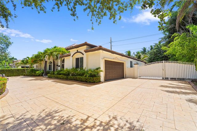 16601 SW 87th Court, Palmetto Bay, FL 33157