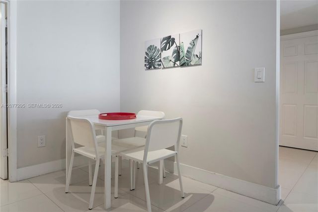 17050 N Bay Road 406, Sunny Isles Beach, FL 33160