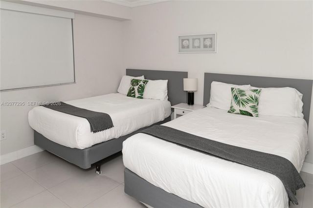 17050 N Bay Road 406, Sunny Isles Beach, FL 33160