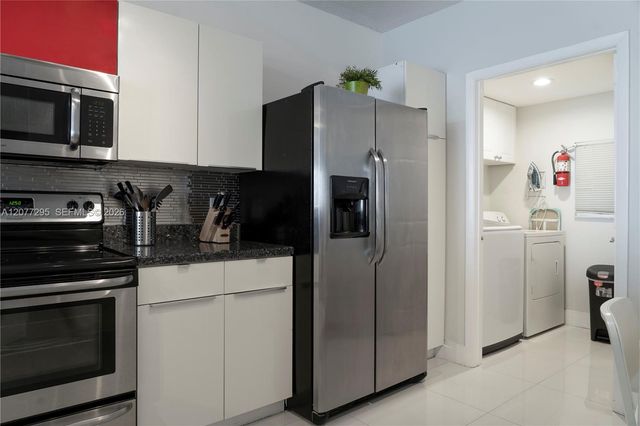 17050 N Bay Road 406, Sunny Isles Beach, FL 33160