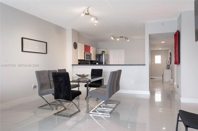 17050 N Bay Road 406, Sunny Isles Beach, FL 33160