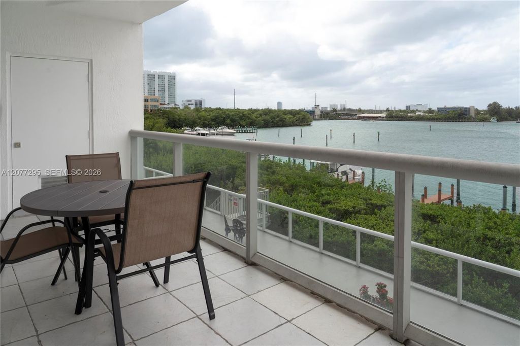 17050 N Bay Road 406, Sunny Isles Beach, FL 33160