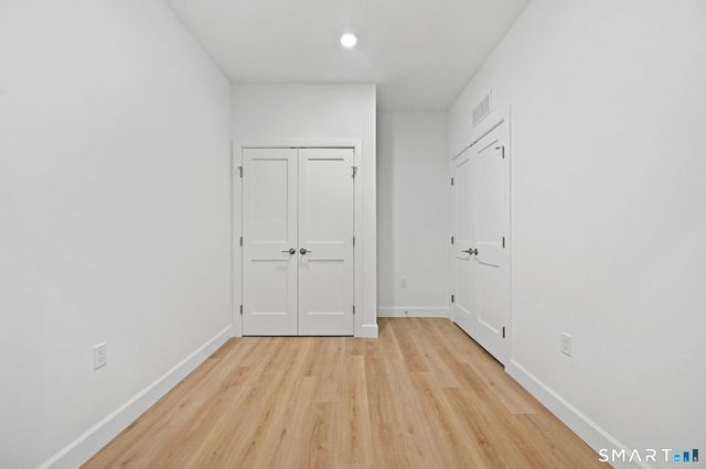 131 Beach Road 202, Fairfield, CT 06824