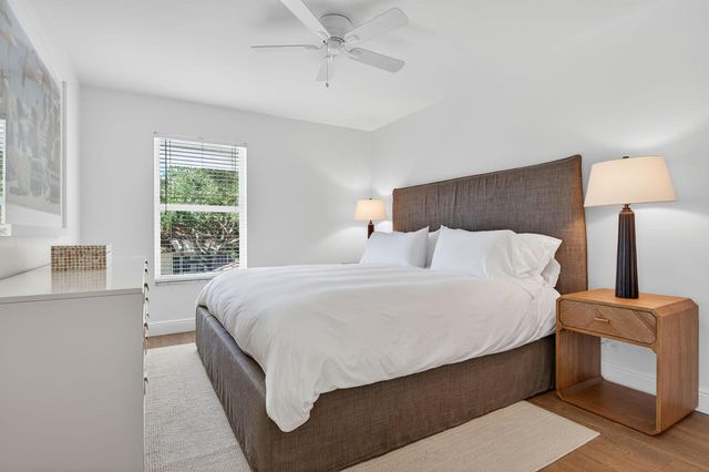 11352 Briarwood Place, North Palm Beach, FL 33408