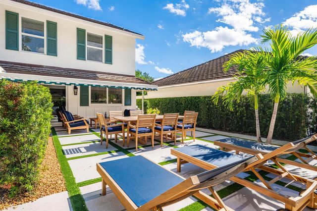 11352 Briarwood Place, North Palm Beach, FL 33408