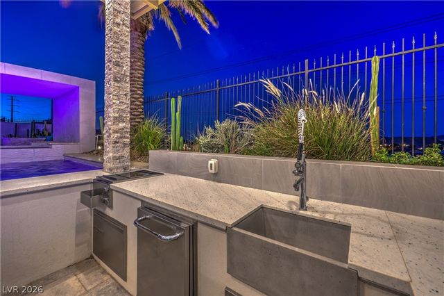 11288 Rebel Dome Court, Las Vegas, NV 89141