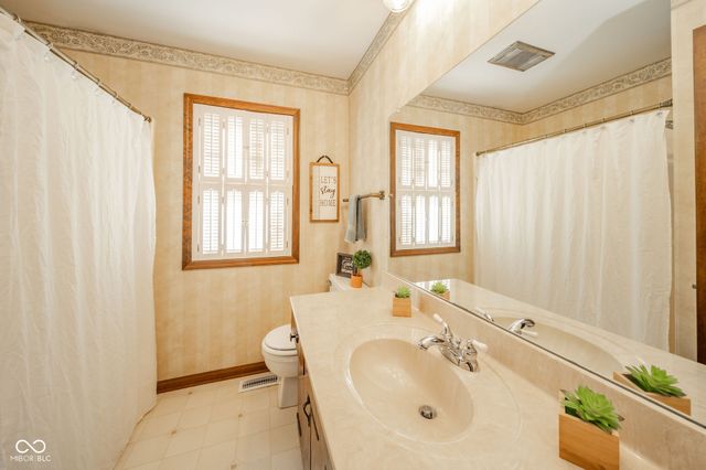 812 Eastgate Drive, Anderson, IN 46012