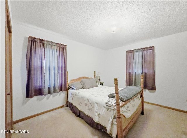 563 Washington Ave, Harrogate, TN 37752