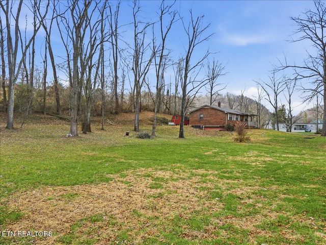 563 Washington Ave, Harrogate, TN 37752