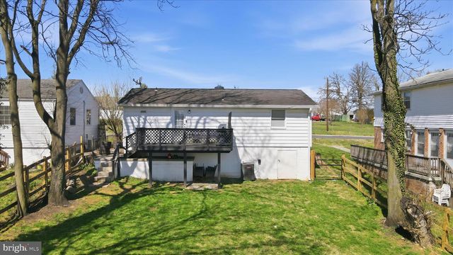 218 E 4TH AVE, Ranson, WV 25438