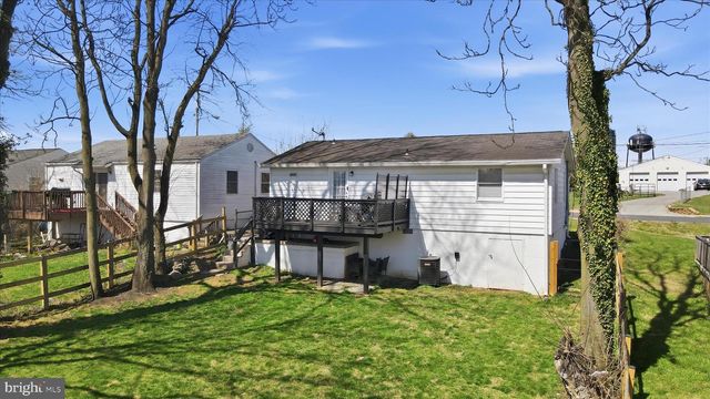 218 E 4TH AVE, Ranson, WV 25438