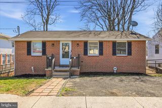 218 E 4TH AVE, Ranson, WV 25438