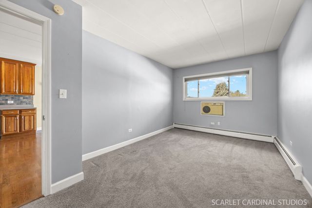 1000 S Lorraine Road 412, Wheaton, IL 60189