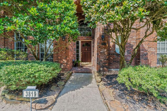 3819 Echo Mountain Drive, Houston, TX 77345