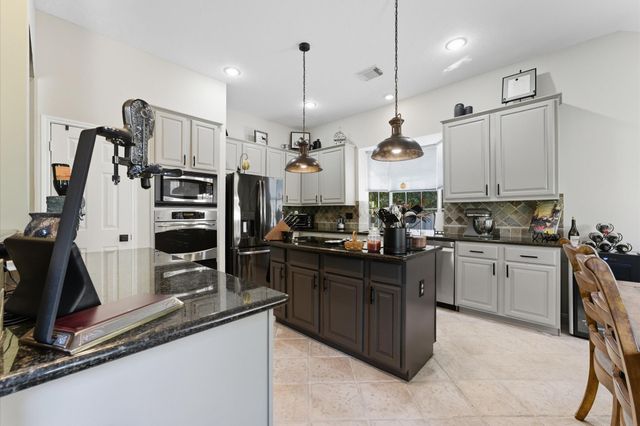 3819 Echo Mountain Drive, Houston, TX 77345
