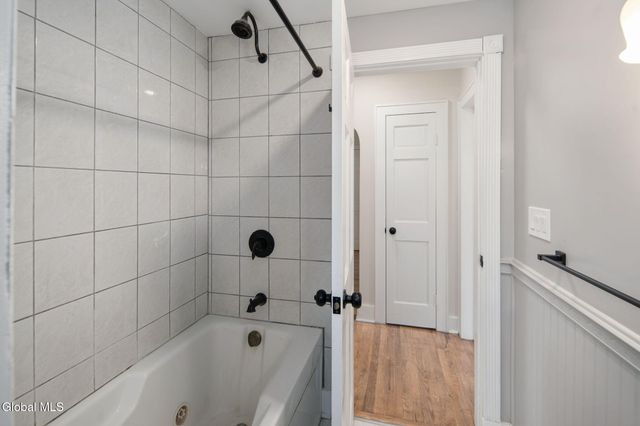 27 Plank Road, Brunswick, NY 12182