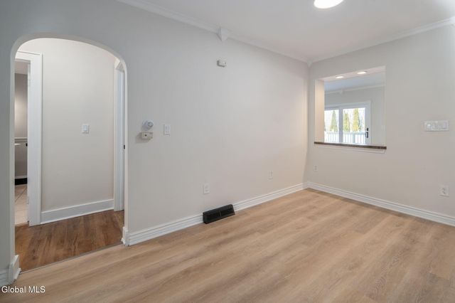 27 Plank Road, Brunswick, NY 12182