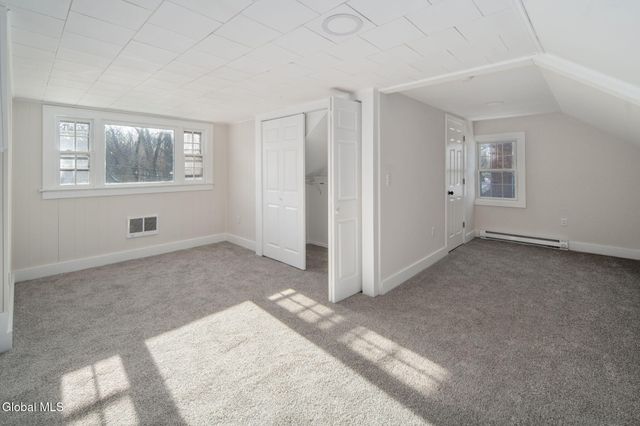 27 Plank Road, Brunswick, NY 12182