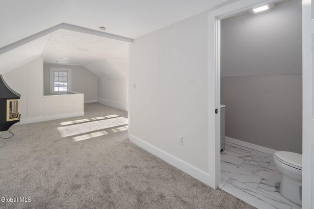 27 Plank Road, Brunswick, NY 12182