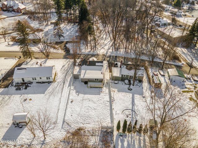 27 Plank Road, Brunswick, NY 12182