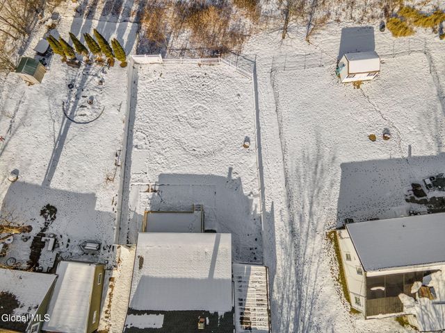 27 Plank Road, Brunswick, NY 12182