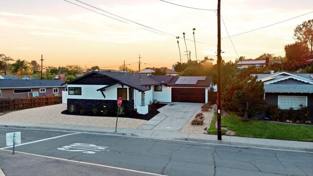 6196 Primrose Dr, La Mesa, CA 91942