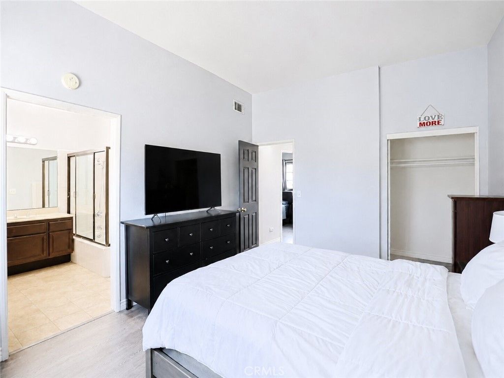 Image 16 of property listing at 1872 #39 W Falmouth, Anaheim, CA 92801
