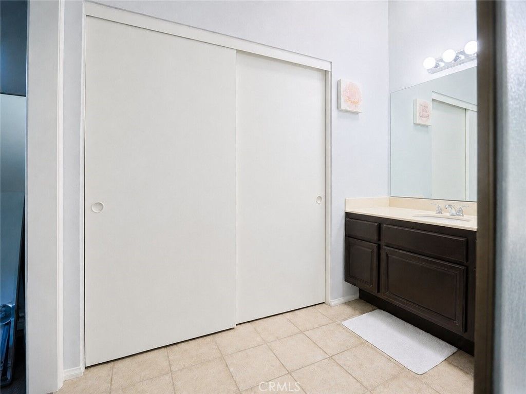 Image 19 of property listing at 1872 #39 W Falmouth, Anaheim, CA 92801
