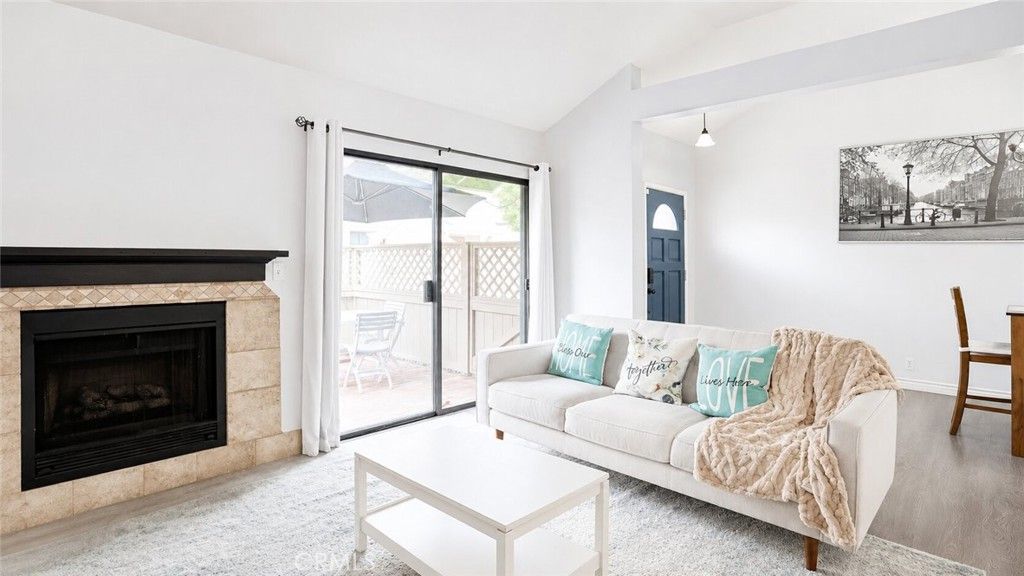 Image 3 of property listing at 1872 #39 W Falmouth, Anaheim, CA 92801