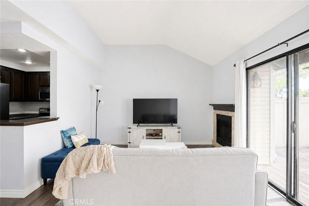 Image 5 of property listing at 1872 #39 W Falmouth, Anaheim, CA 92801